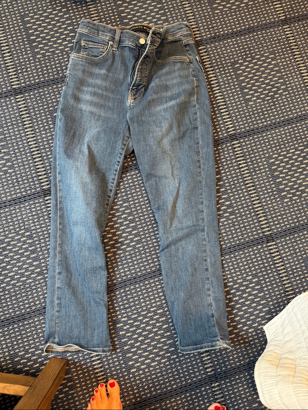 Veronica Beard Medium Blue Ankle Cropped Jeans